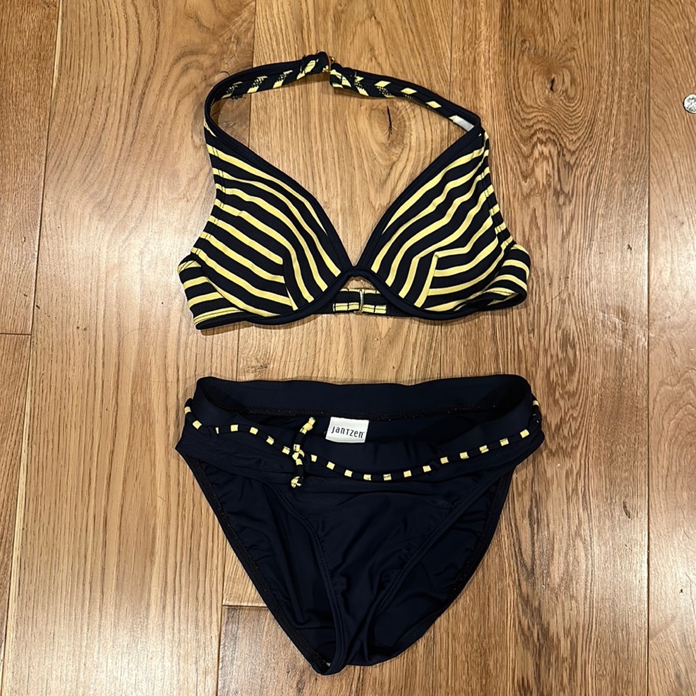 Vintage 70’s swim bathing suit size 2